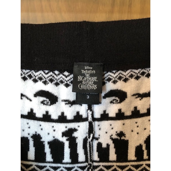 Nightmare Before Christmas Sweater Leggings - Picture 4 of 5